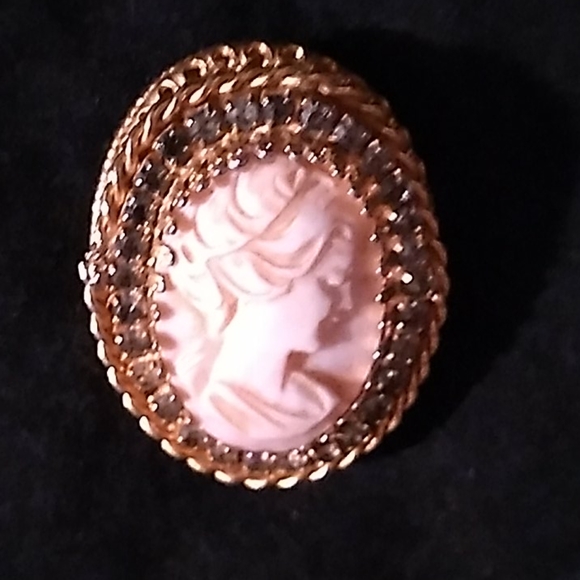 HOBE VINTAGE CAMEO SIGNED RHINESTONES BROOCH/NECKLACE - Picture 2 of 14
